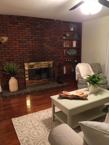 20 Woodside Drive Lewiston ME 04240