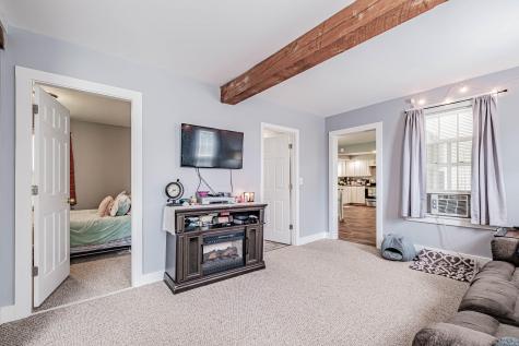 27 Black Cat Road Auburn ME 04210