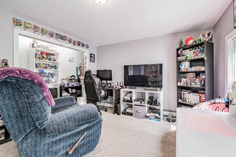 27 Black Cat Road Auburn ME 04210