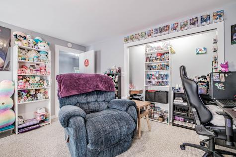 27 Black Cat Road Auburn ME 04210