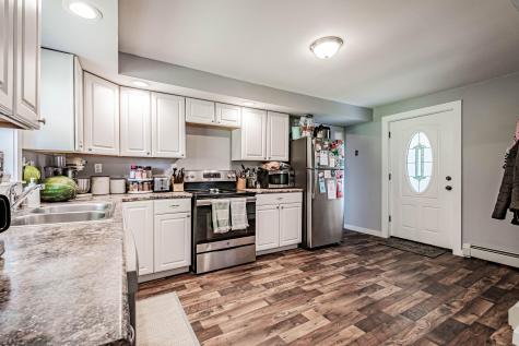 27 Black Cat Road Auburn ME 04210