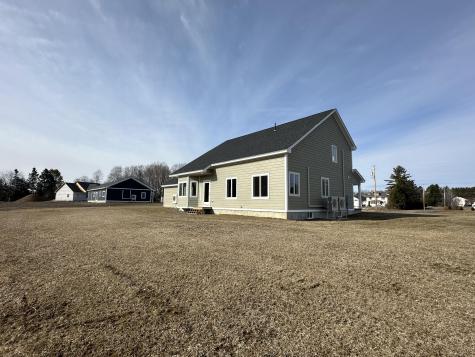 15 Lilac Lane Houlton ME 04730