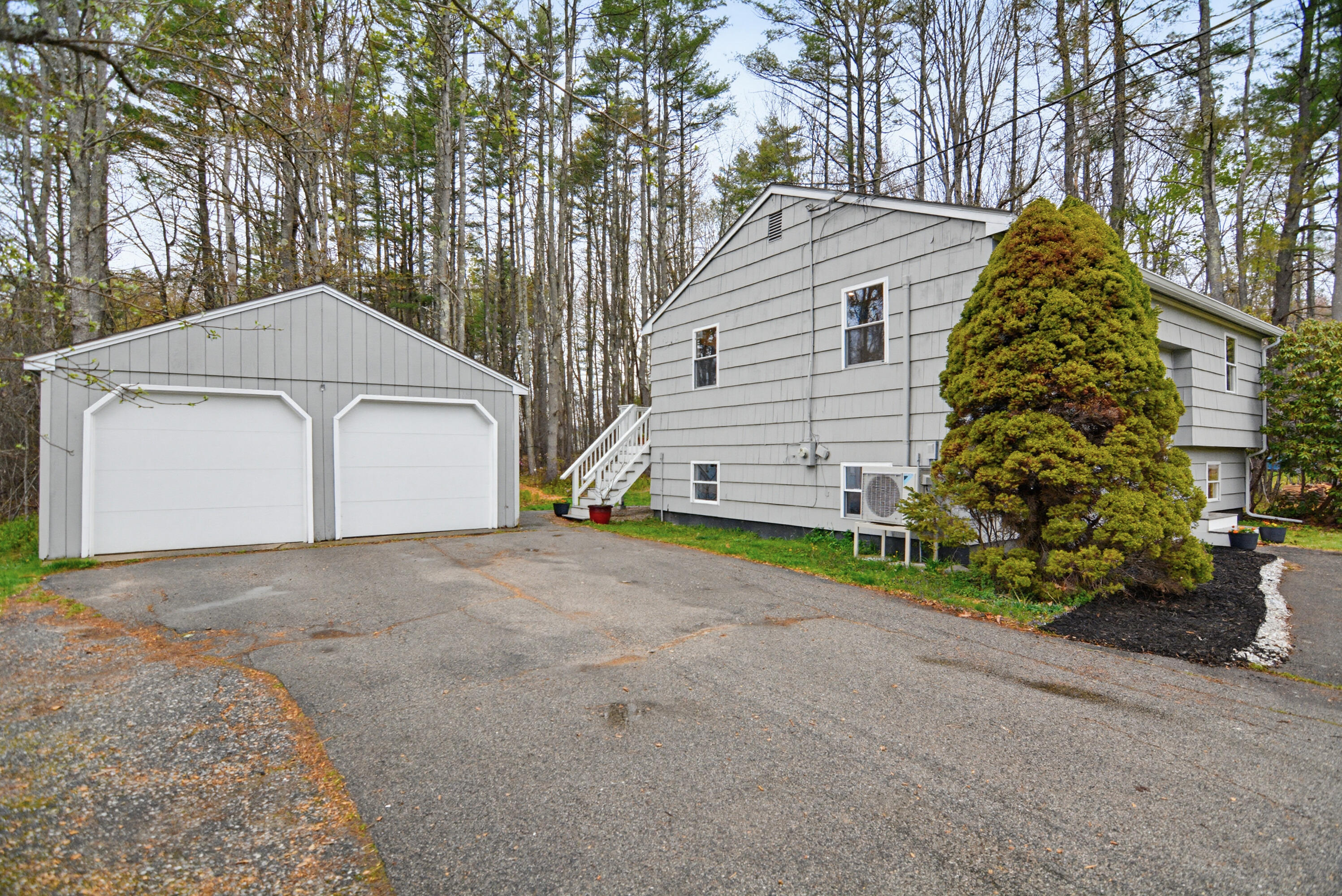 73 Autumn Lane Yarmouth ME 04096