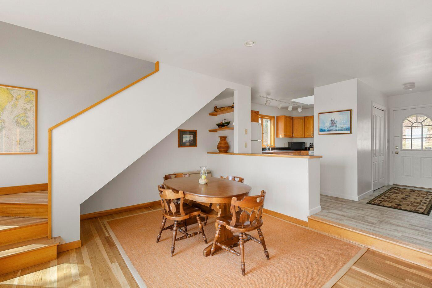 15 Eds Road Camden ME 04843