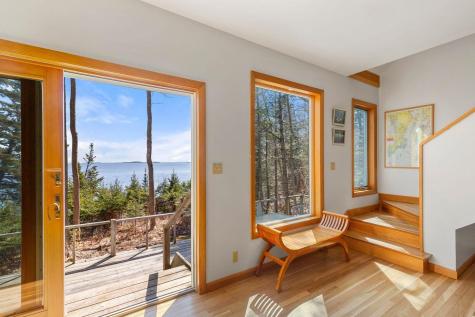 15 Eds Road Camden ME 04843