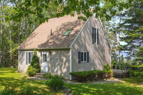 15 Eds Road Camden ME 04843