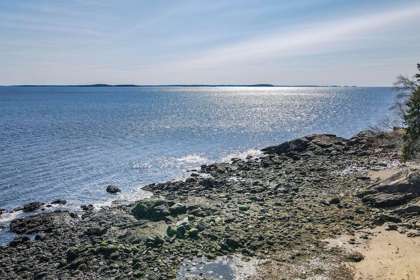 15 Eds Road Camden ME 04843