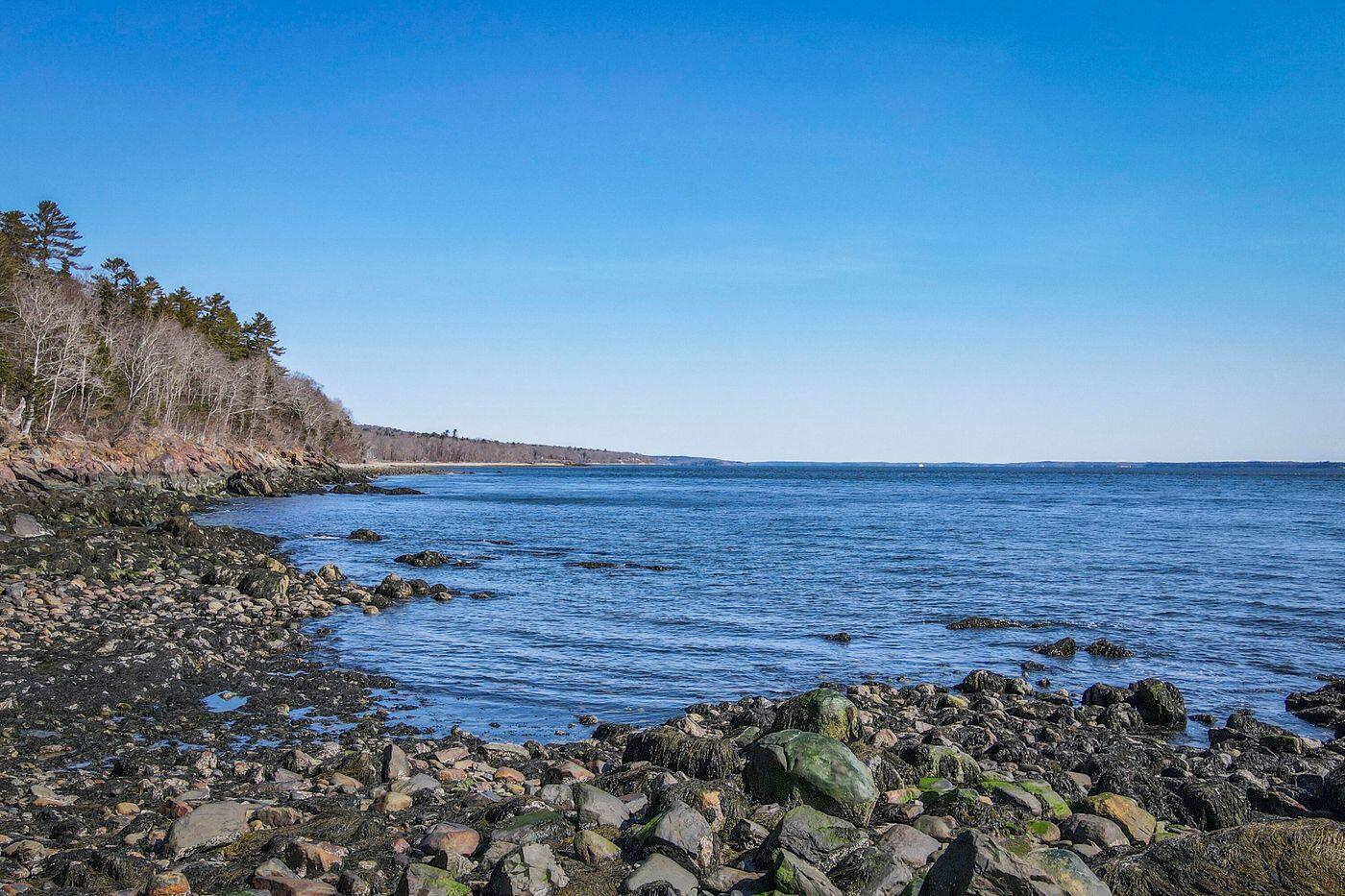 15 Eds Road Camden ME 04843