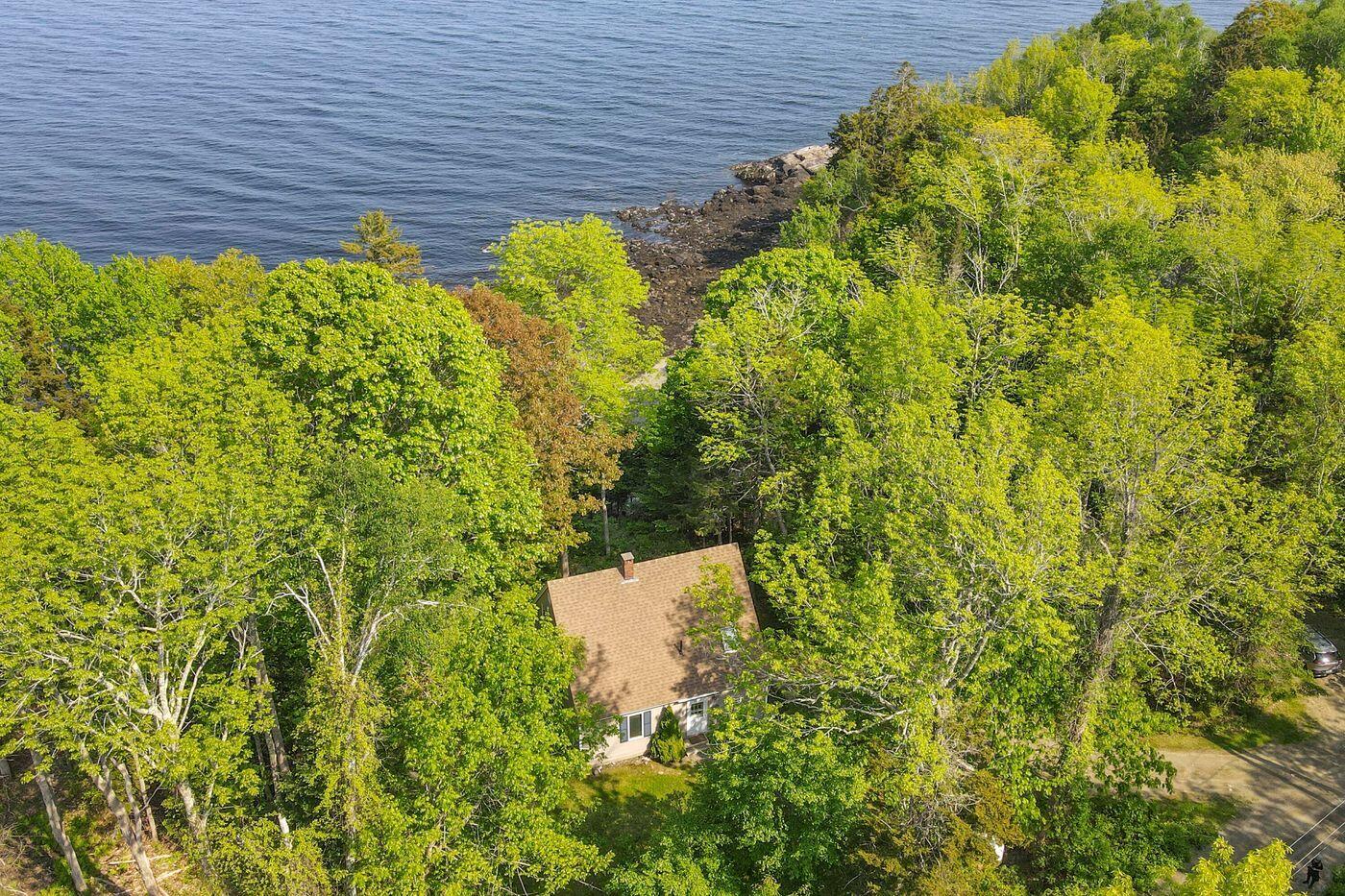 15 Eds Road Camden ME 04843