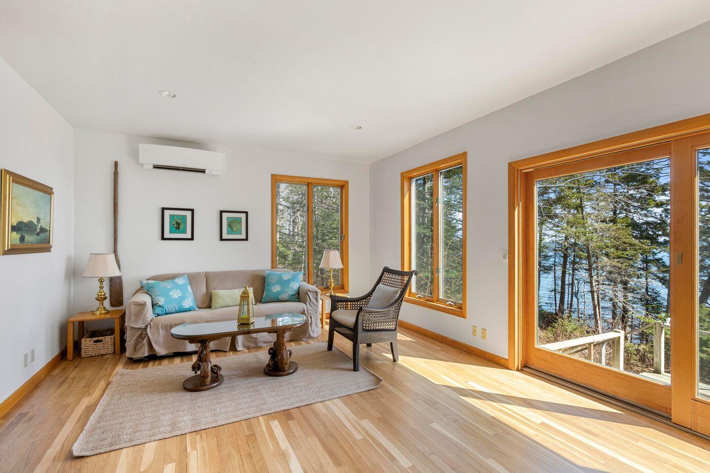 15 Eds Road Camden ME 04843