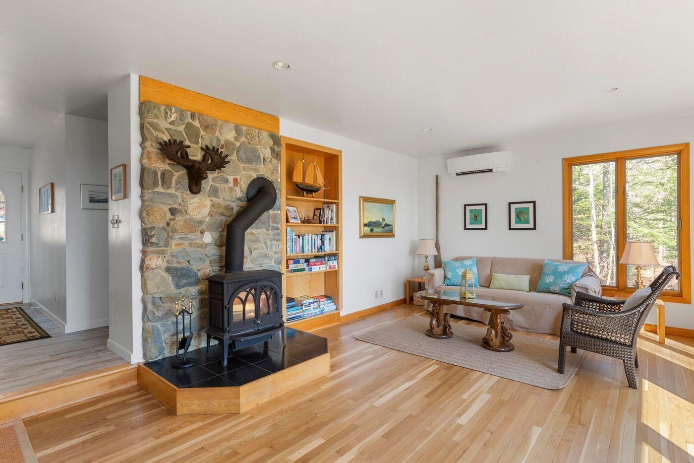 15 Eds Road Camden ME 04843