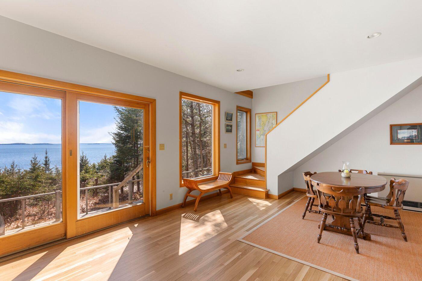 15 Eds Road Camden ME 04843