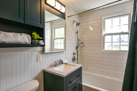 32 Longfellow Drive Cape Elizabeth ME 04107