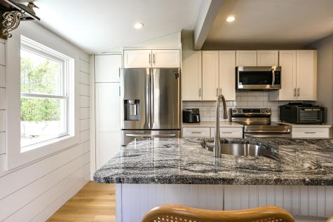 32 Longfellow Drive Cape Elizabeth ME 04107