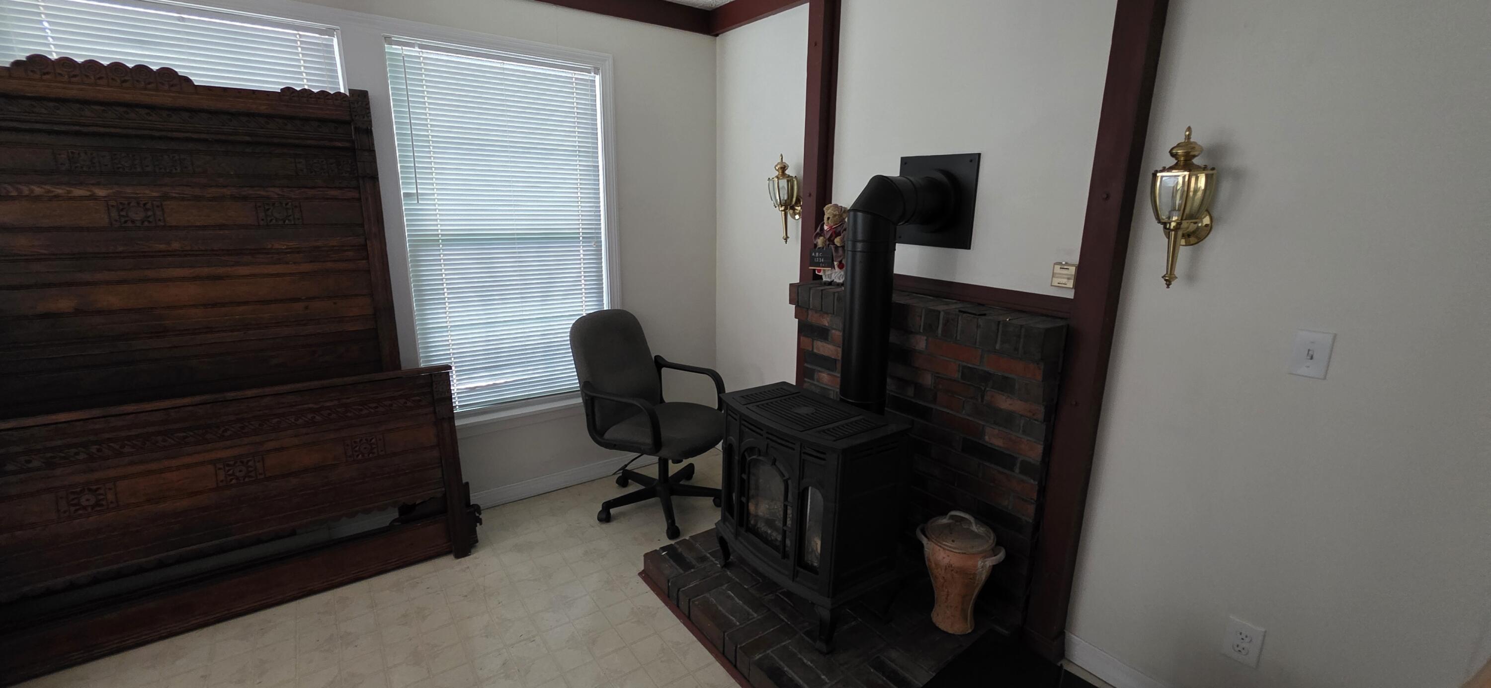 28 Maine Avenue Millinocket ME 04462