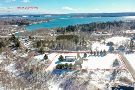 36 Old Route 1 Searsport ME 04974