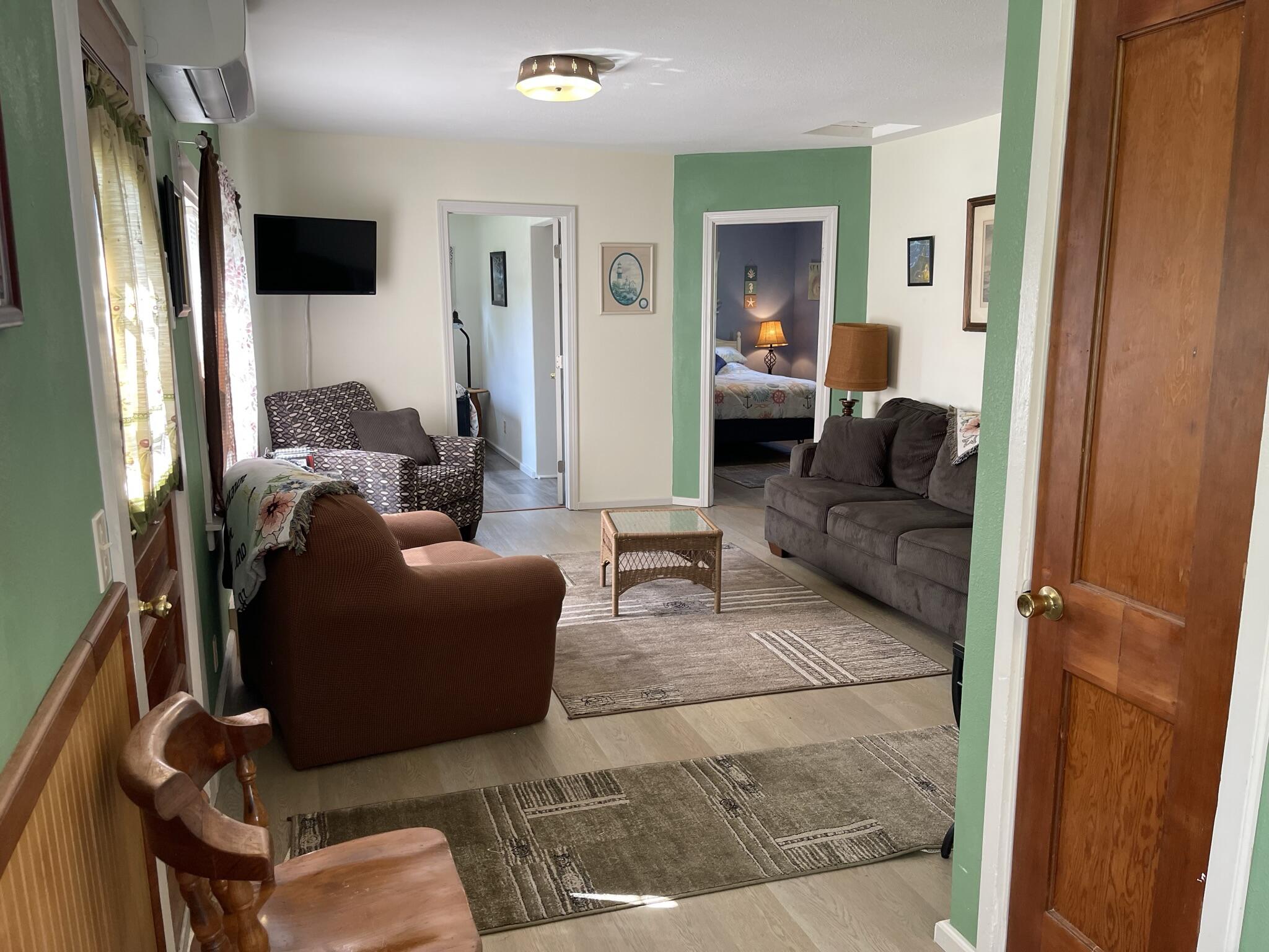 21 S Bay Road Franklin ME 04634