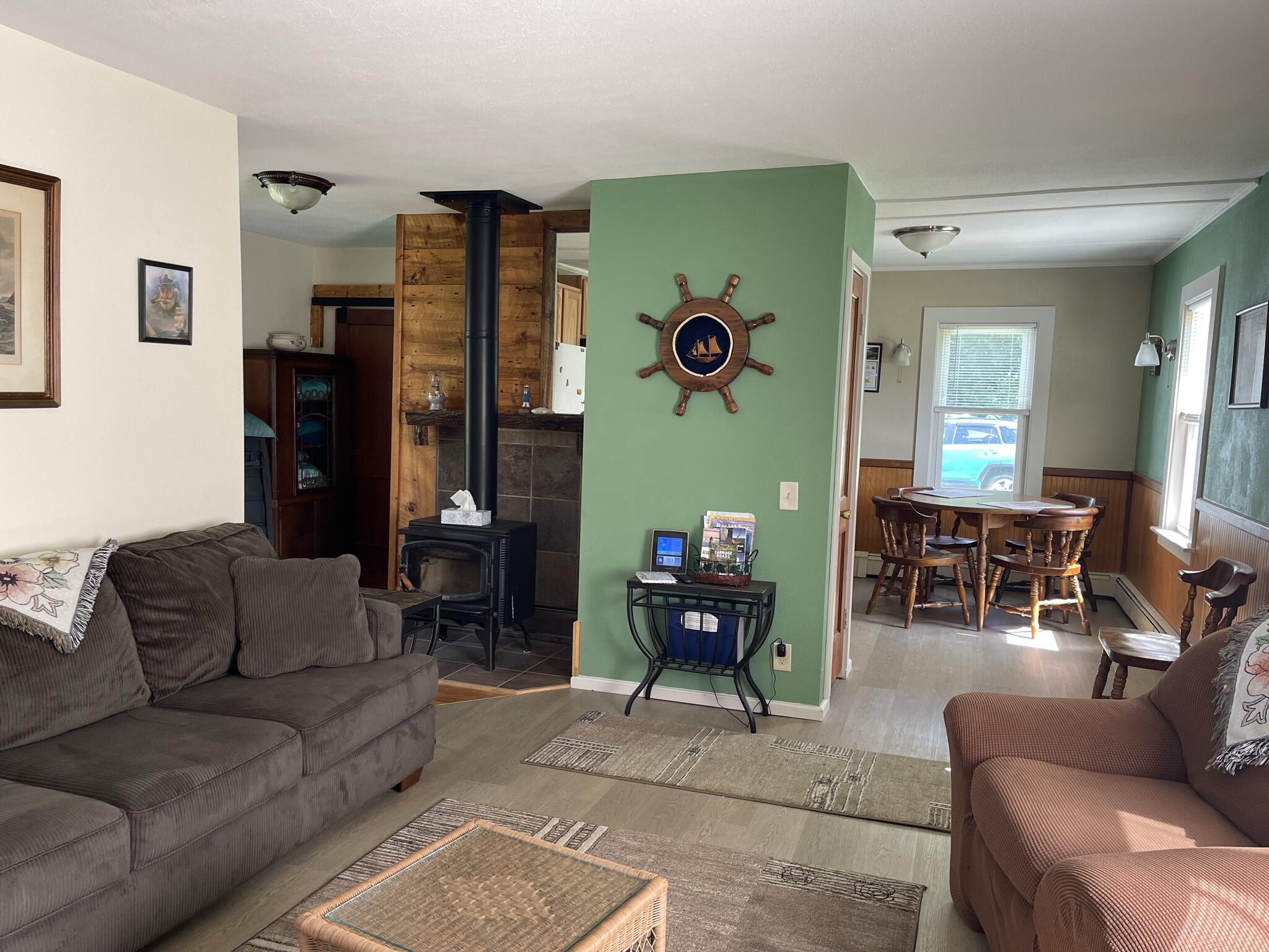 21 S Bay Road Franklin ME 04634