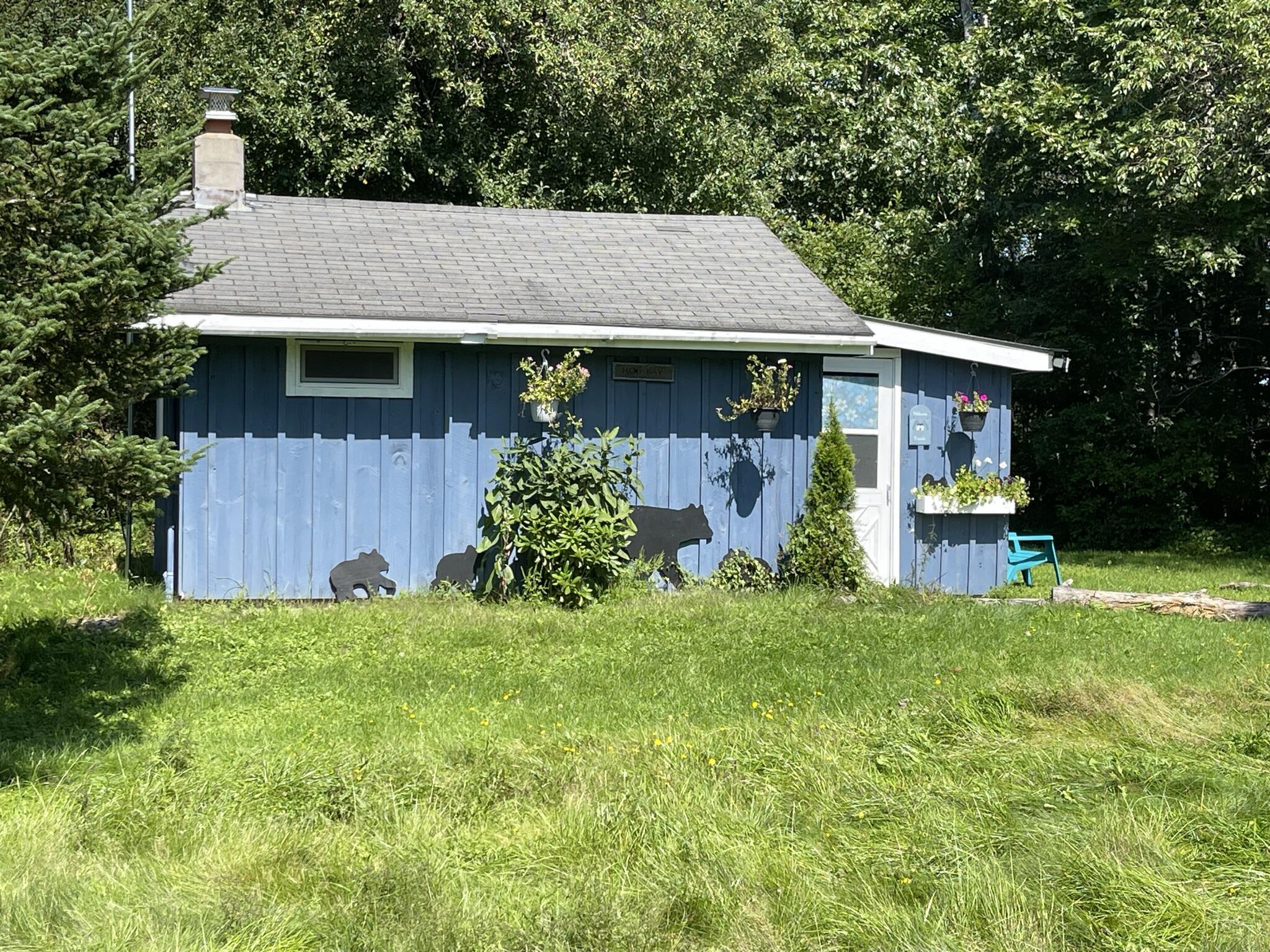 21 S Bay Road Franklin ME 04634