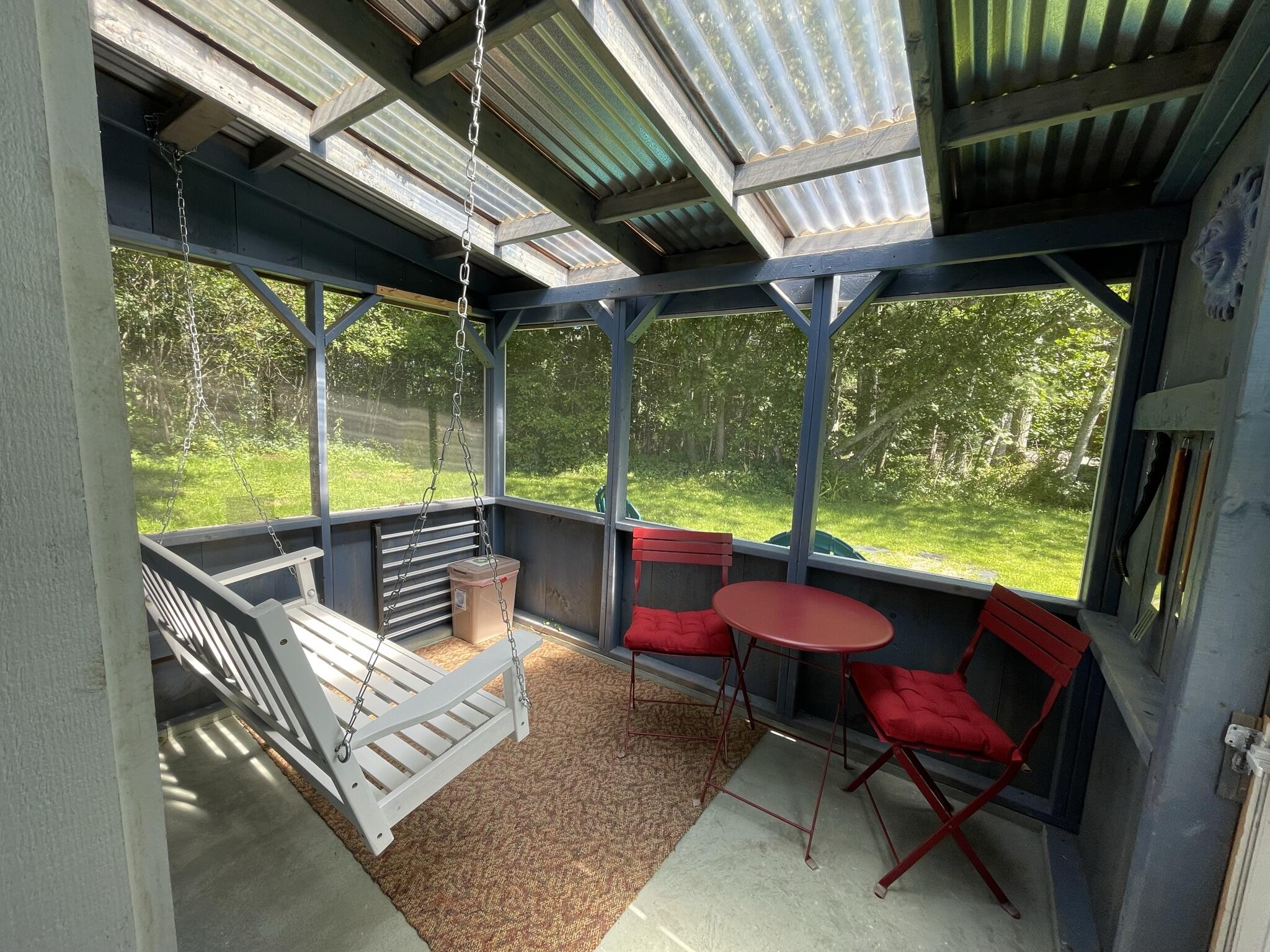 21 S Bay Road Franklin ME 04634