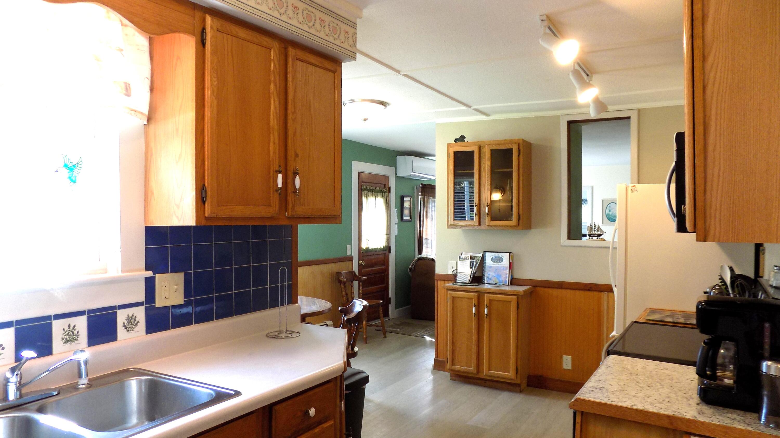 21 S Bay Road Franklin ME 04634