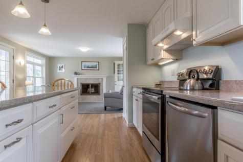 56 Woods Circle Road Yarmouth ME 04096