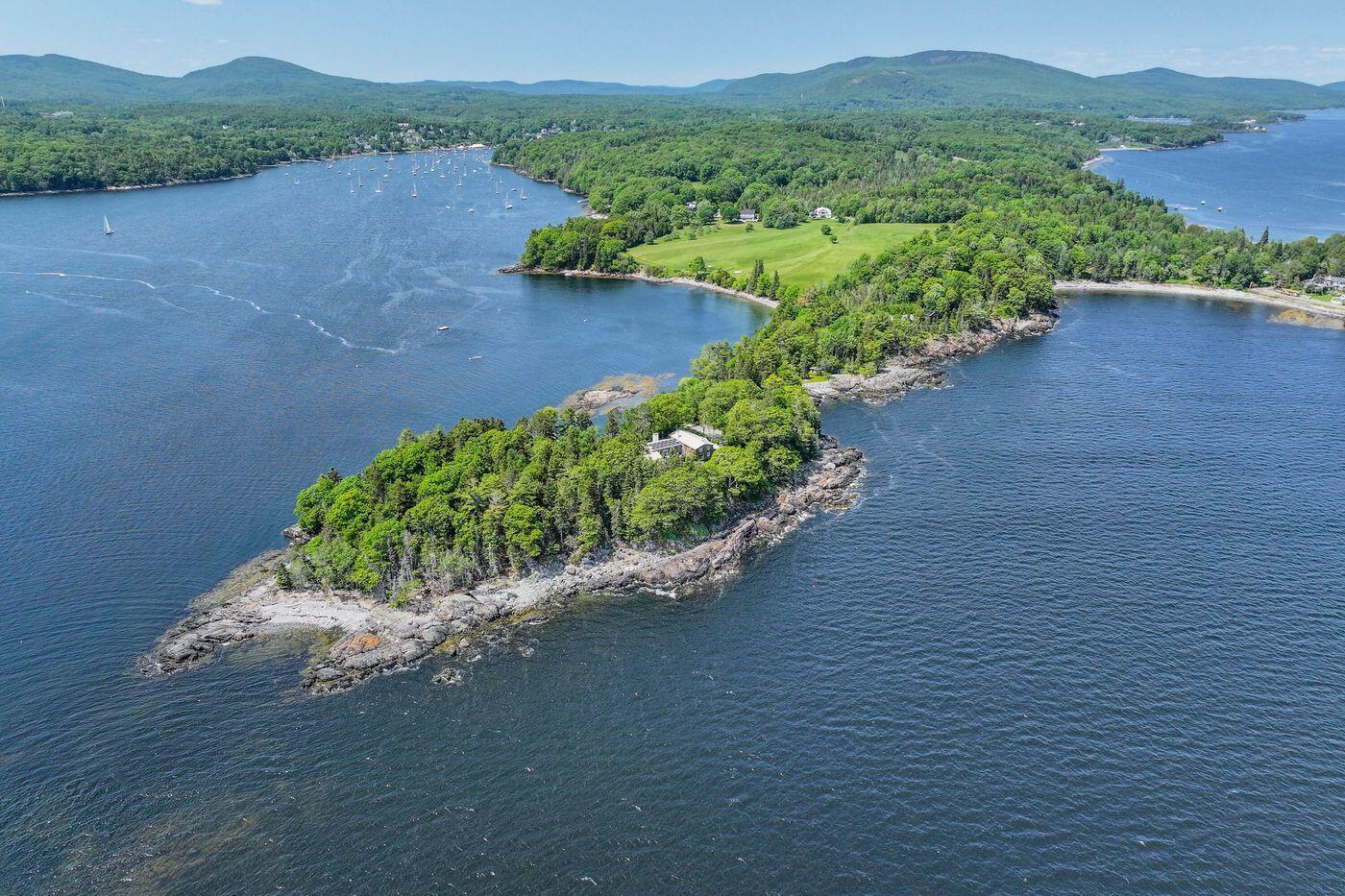 80 Hayfield Way Rockport ME 04856