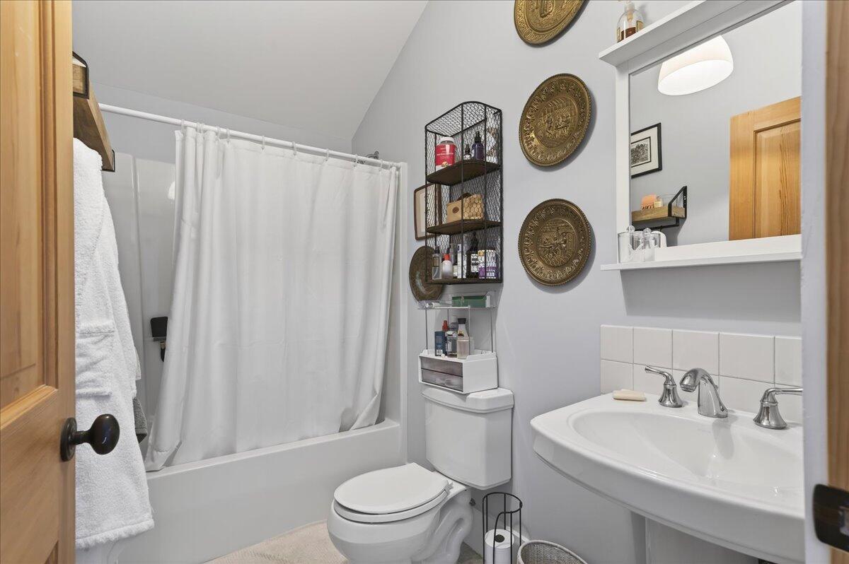 67 Tea Hill Road Stonington ME 04681