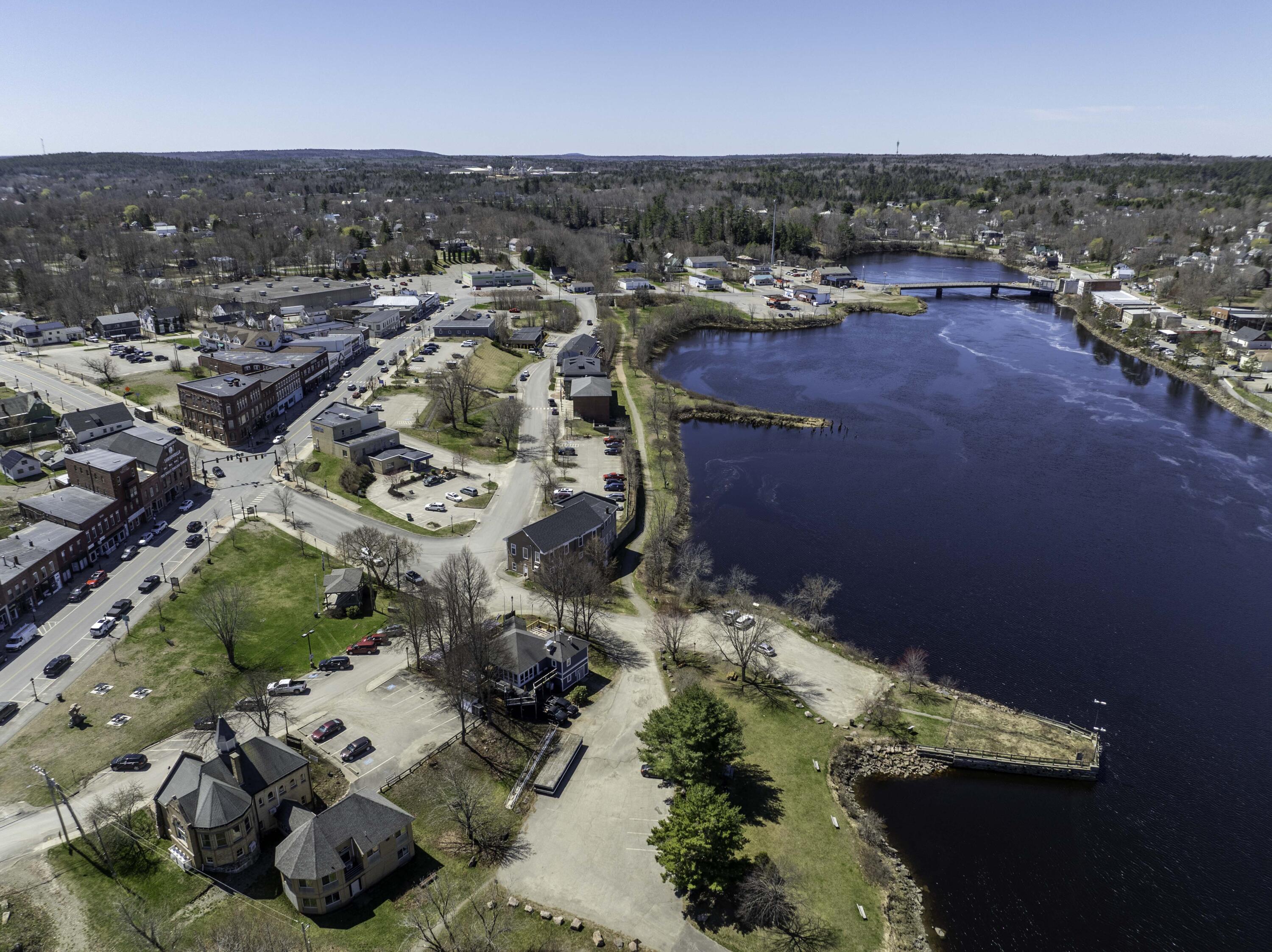 48 Germain Street Calais ME 04619