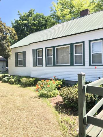 22 Carter Street Norway ME 04268