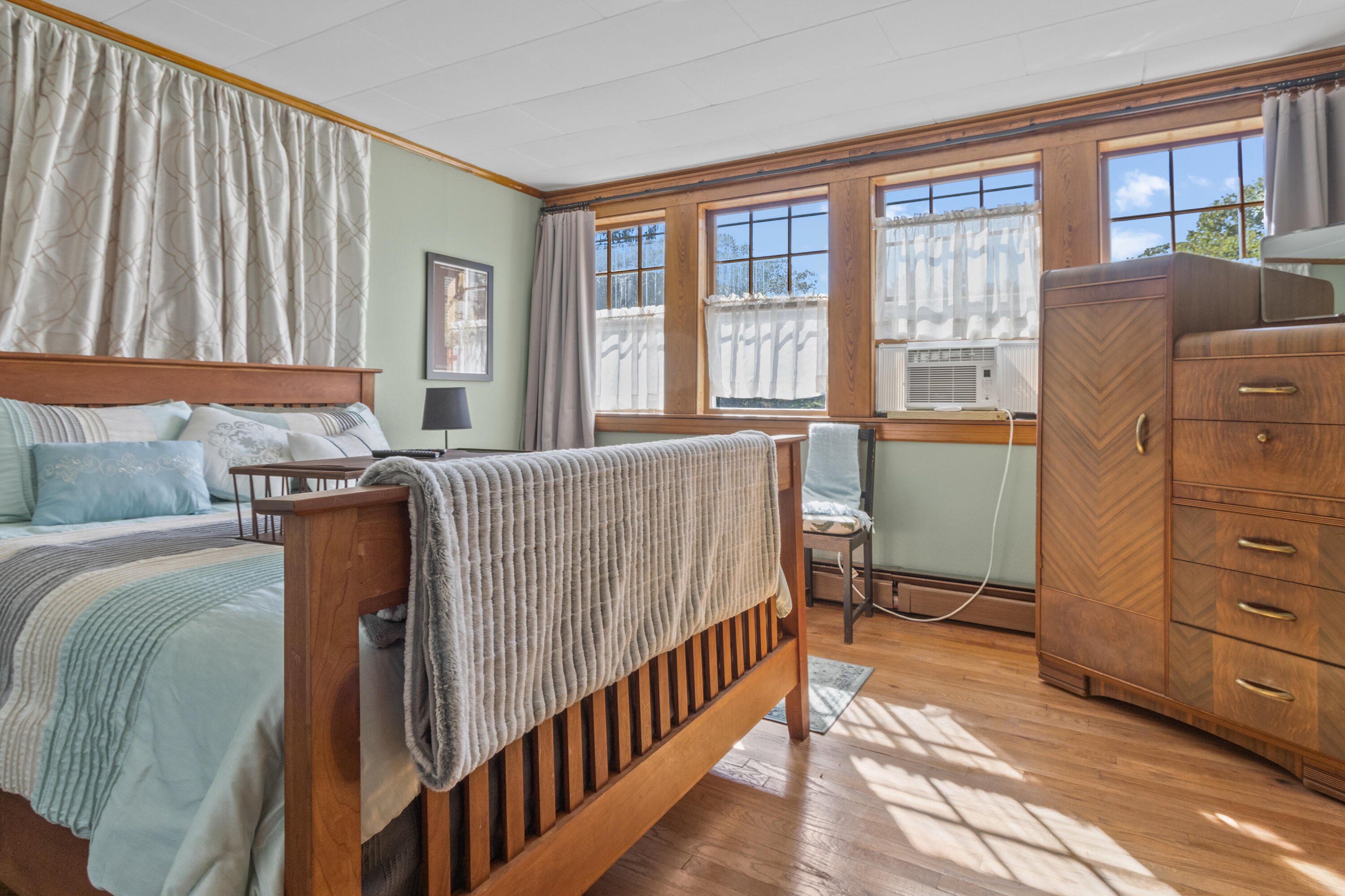 527 Pool Street Biddeford ME 04005