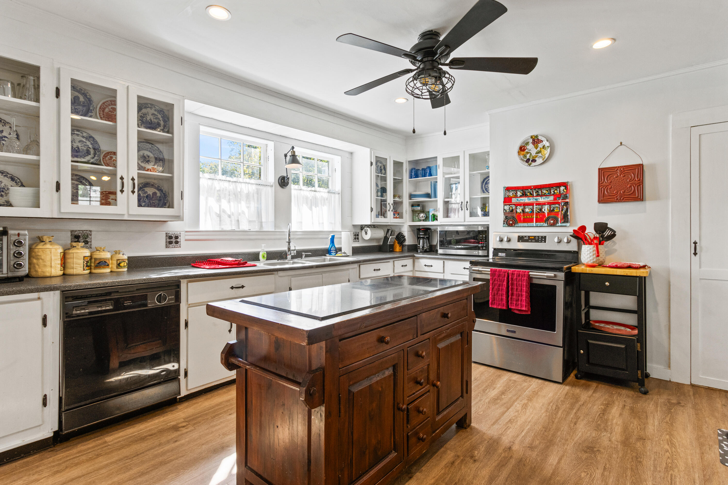 527 Pool Street Biddeford ME 04005