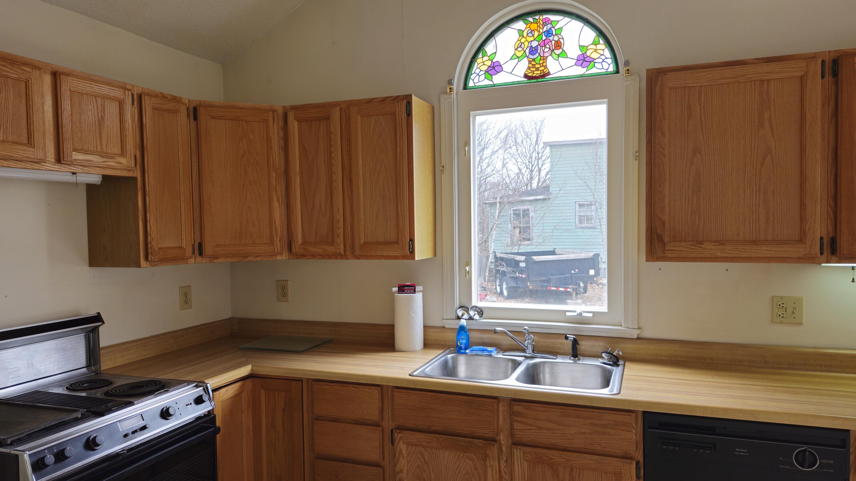 499 Aroostook Avenue Millinocket ME 04462