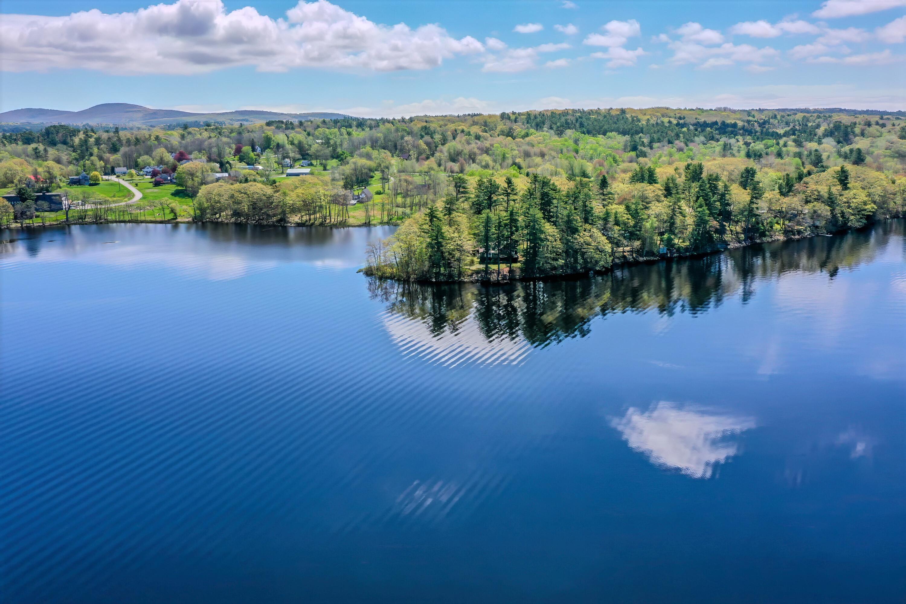 122 Oak Point Lane Union ME 04862