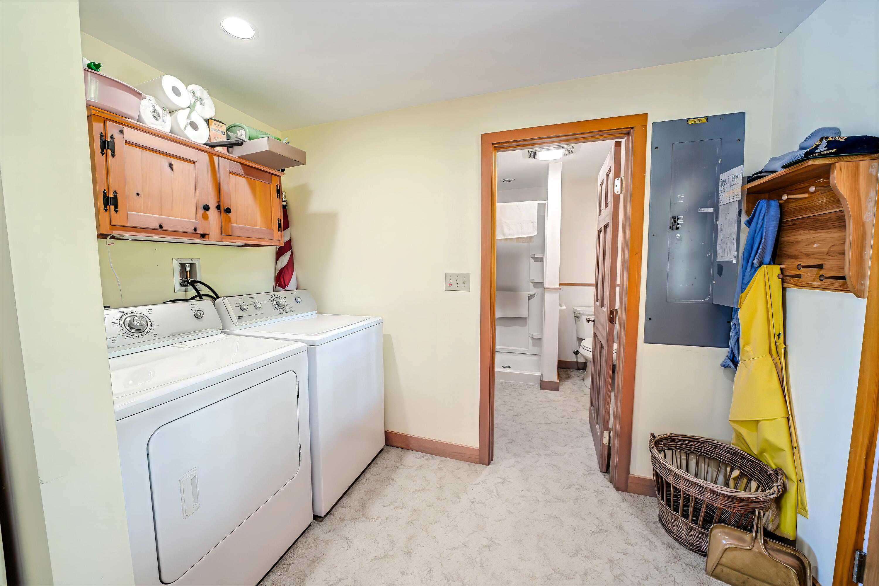 122 Oak Point Lane Union ME 04862