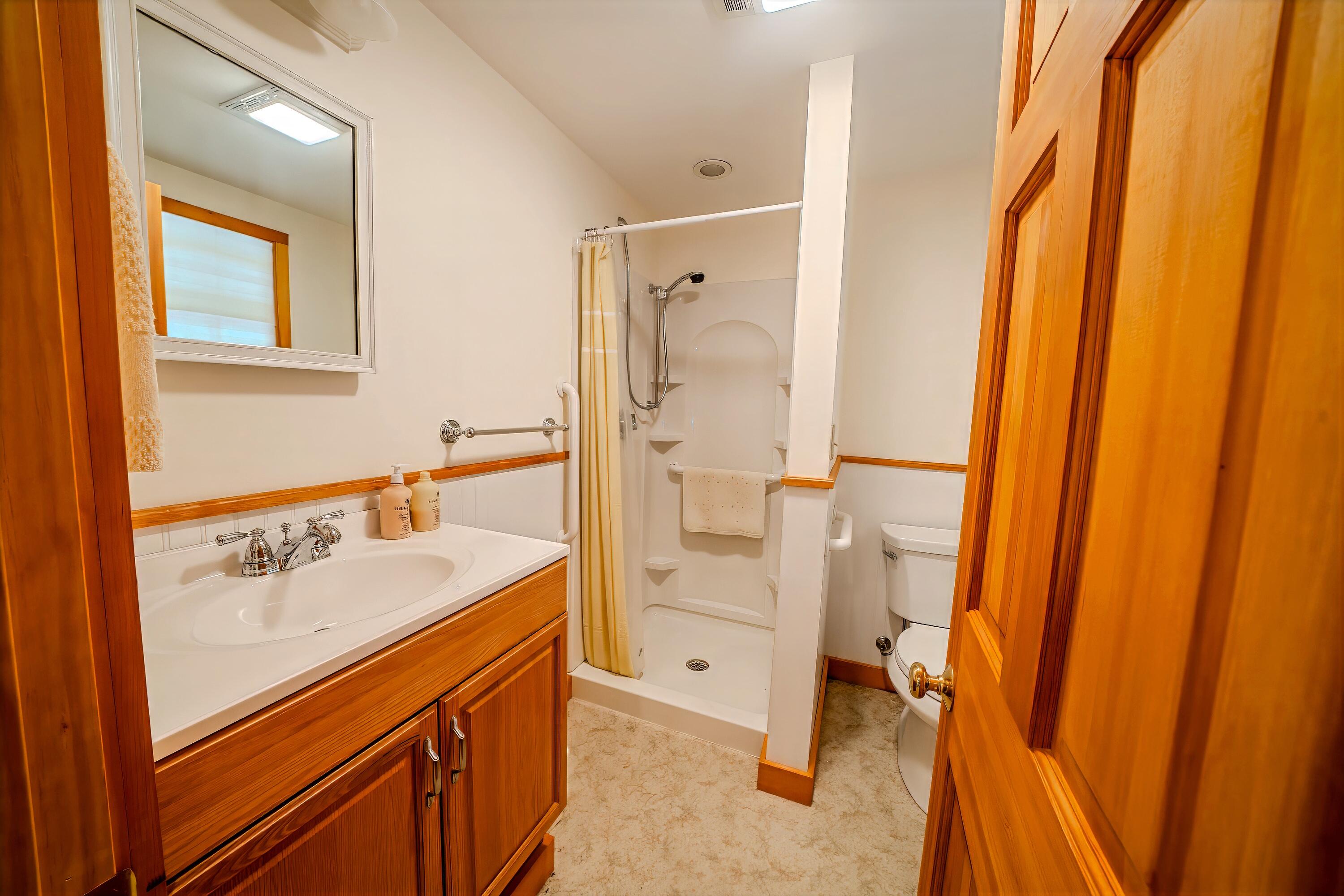 122 Oak Point Lane Union ME 04862