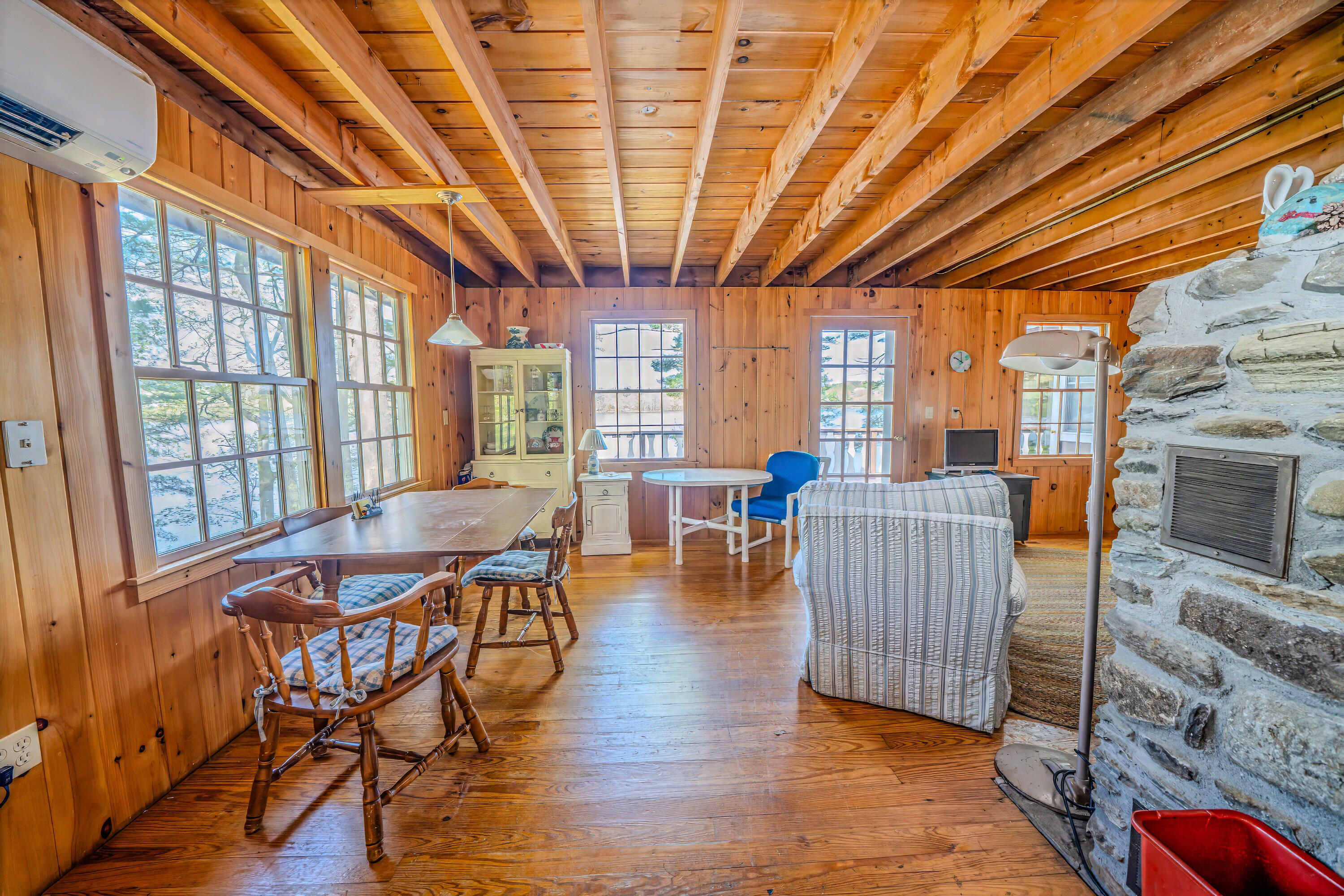 122 Oak Point Lane Union ME 04862