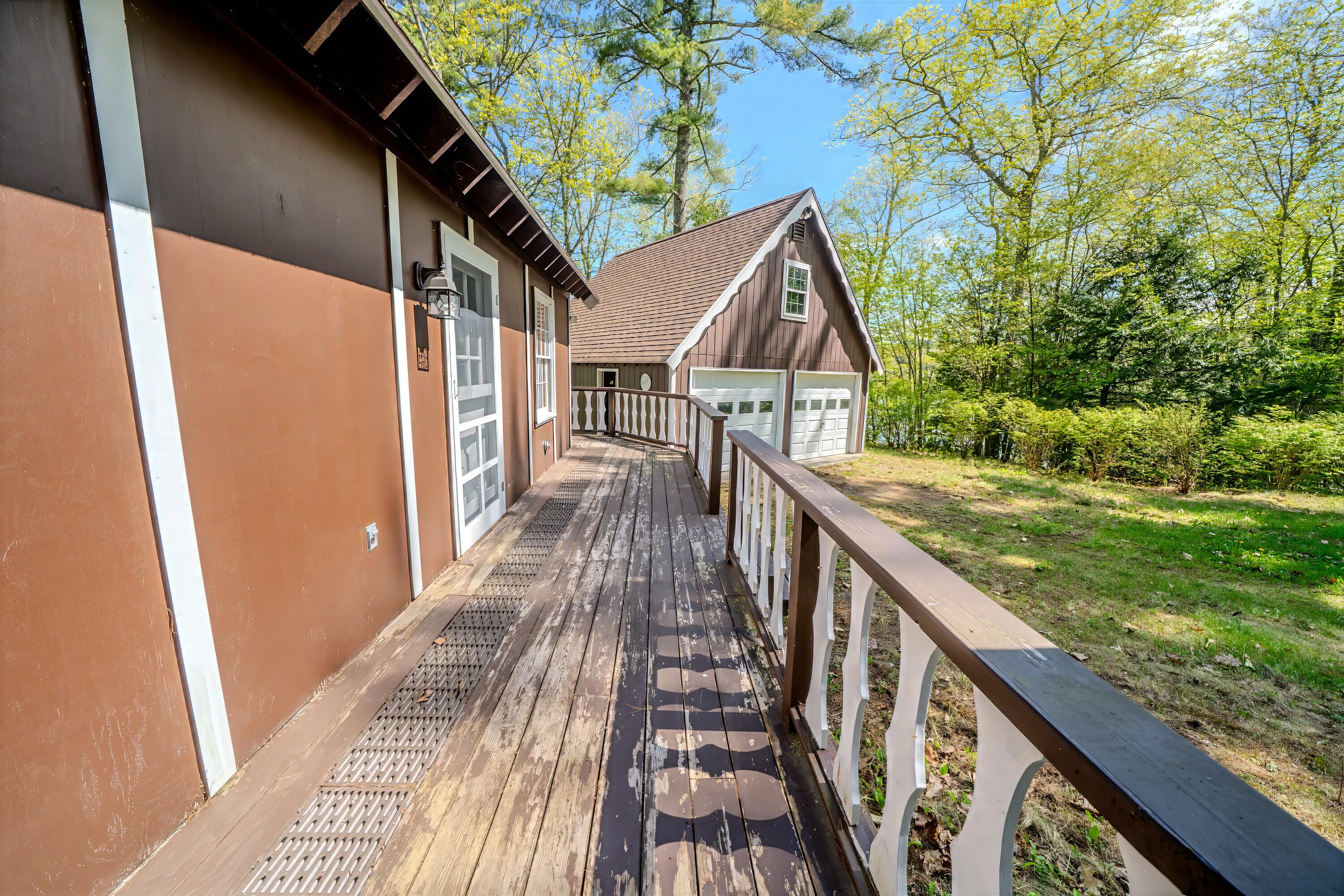 122 Oak Point Lane Union ME 04862