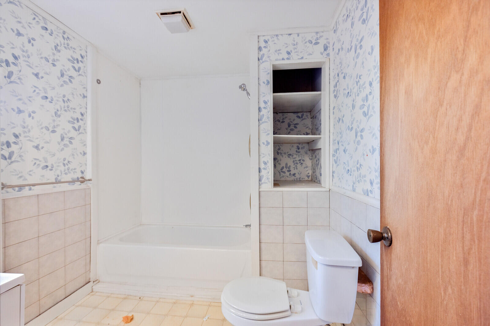 21 Water Street Clinton ME 04927