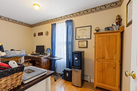 6 Briarwood Drive Bangor ME 04401