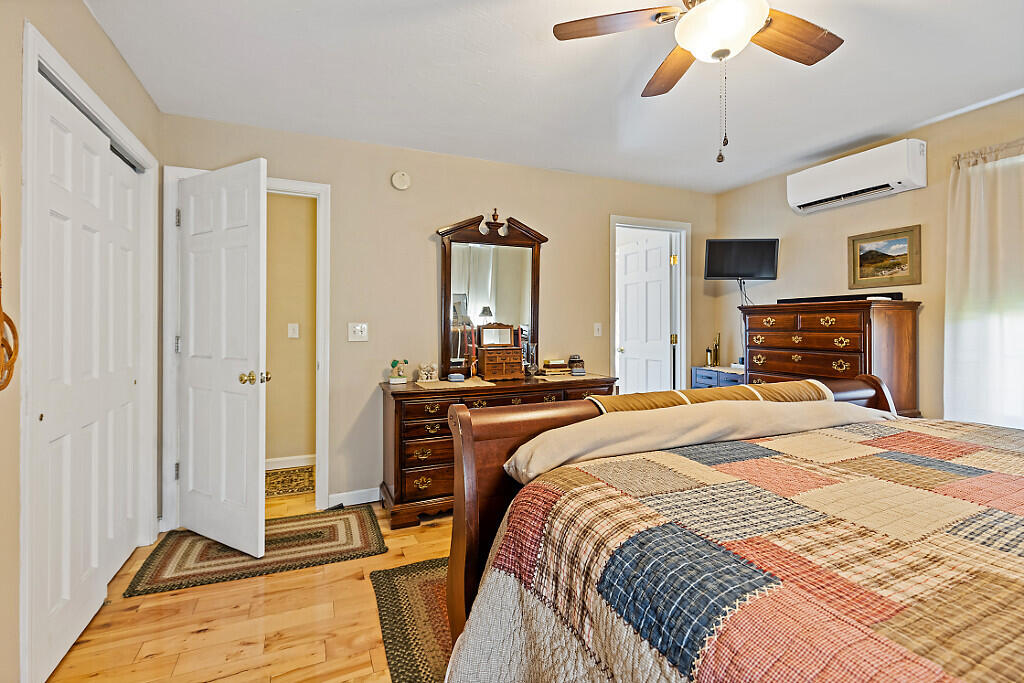 6 Briarwood Drive Bangor ME 04401