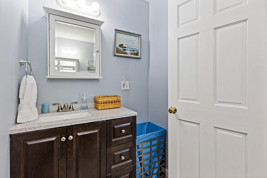 6 Briarwood Drive Bangor ME 04401