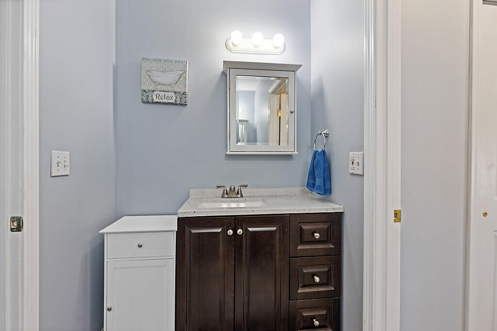 6 Briarwood Drive Bangor ME 04401