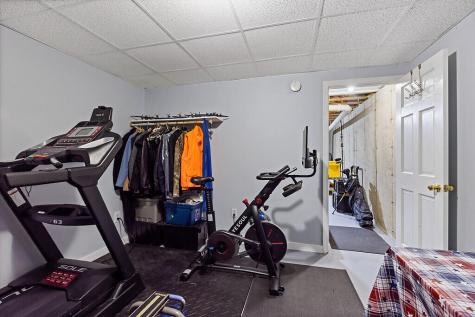 6 Briarwood Drive Bangor ME 04401