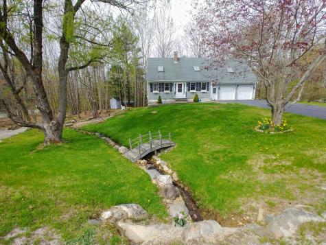 26 Oak Ridge Drive Standish ME 04084
