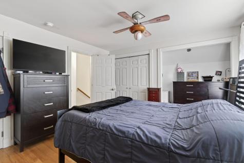 8 Colina Drive Raymond ME 04071