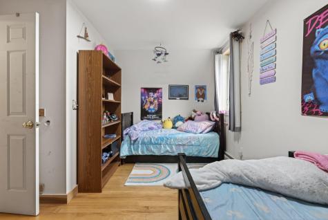 8 Colina Drive Raymond ME 04071