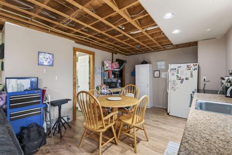 8 Colina Drive Raymond ME 04071