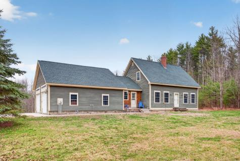 8 Colina Drive Raymond ME 04071