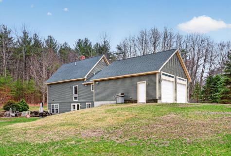 8 Colina Drive Raymond ME 04071